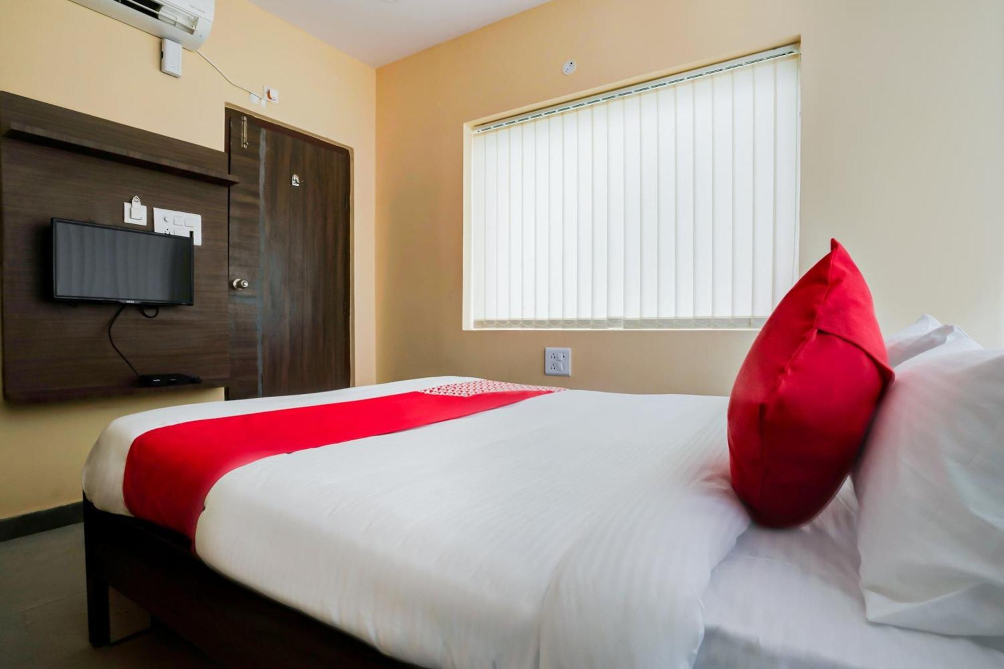 Hotel O Alekhya Residency Cafe Bahar Sururnagar Esterno foto